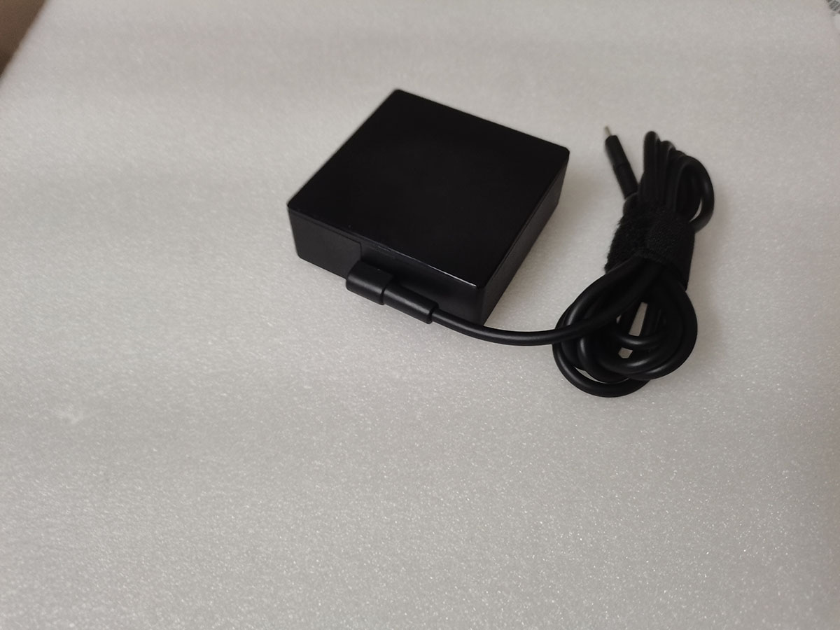ADP-130HB B 20V 6.5A TYPE-C 13 - Pc Gaming Uk review and price