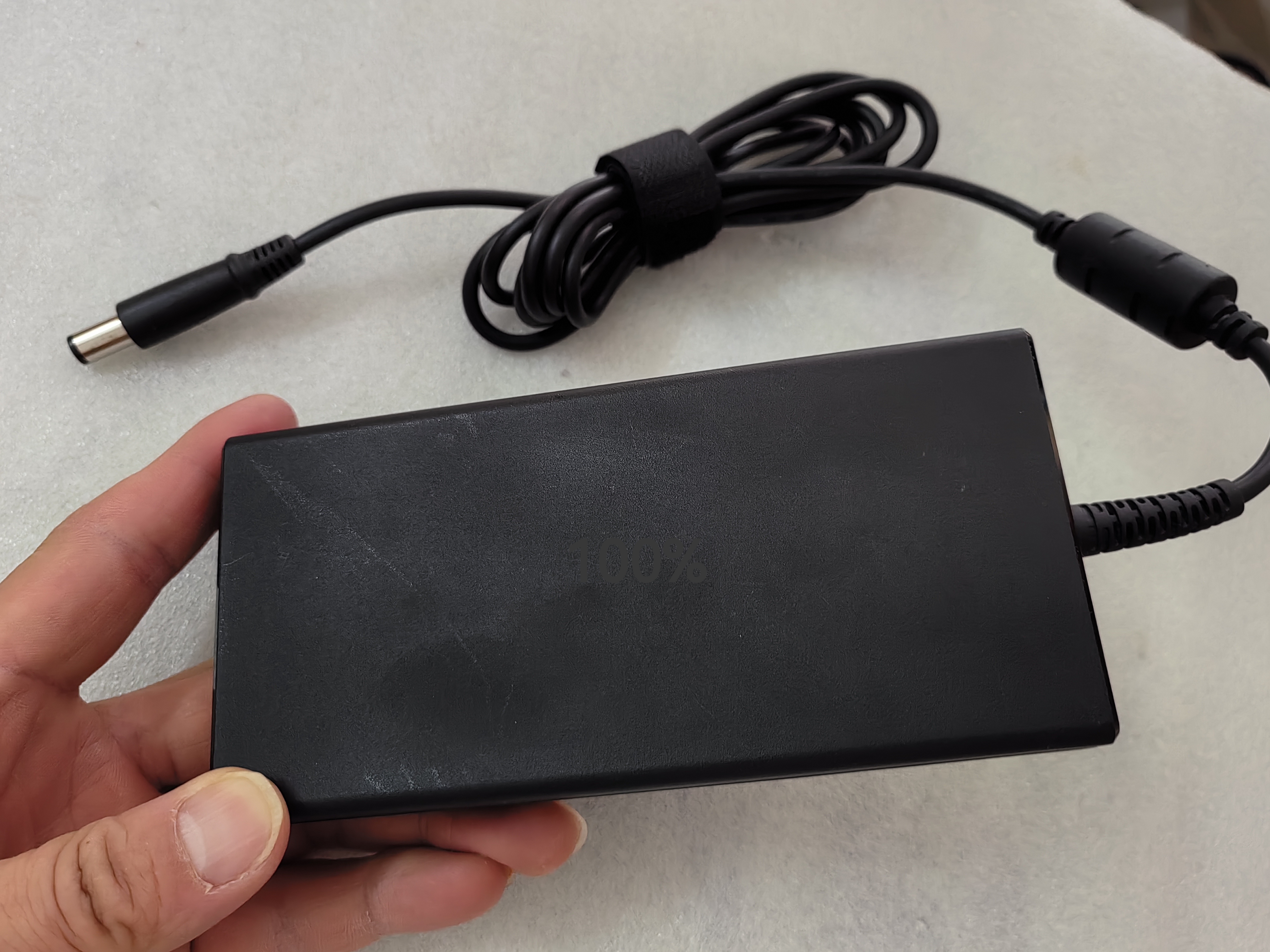 OEM Slim Delta 19.5V 9.23A ADP - Pc Gaming Uk review and price