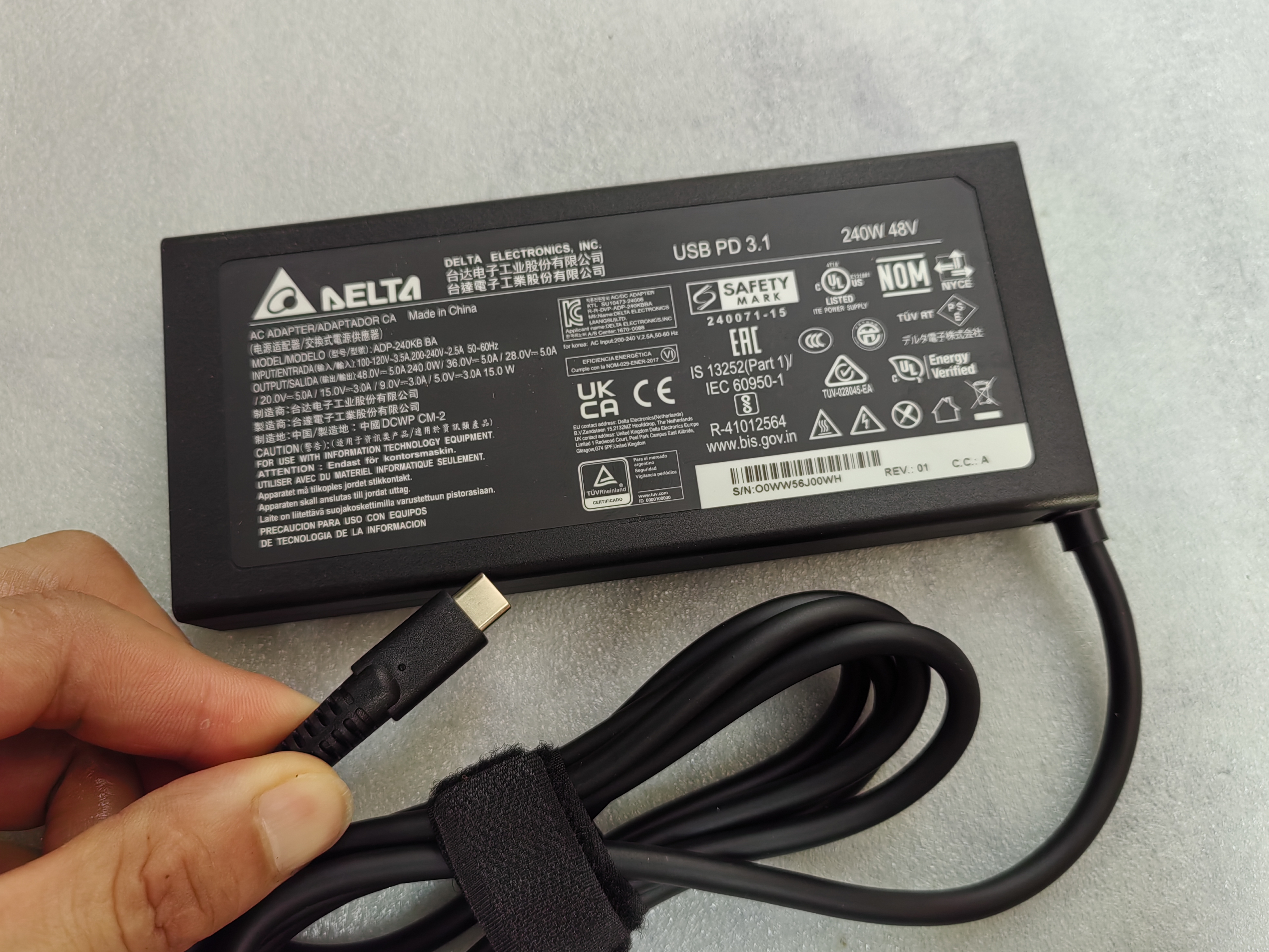 NEW OEM ADP-240KB BA Delta 240 - Pc Gaming High End review and price